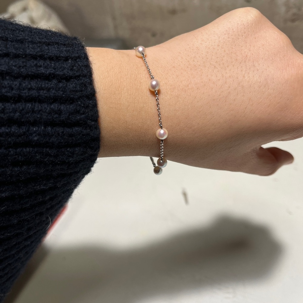 Mikimoto White Pearl Silver Bracelet - Picture 5 of 5